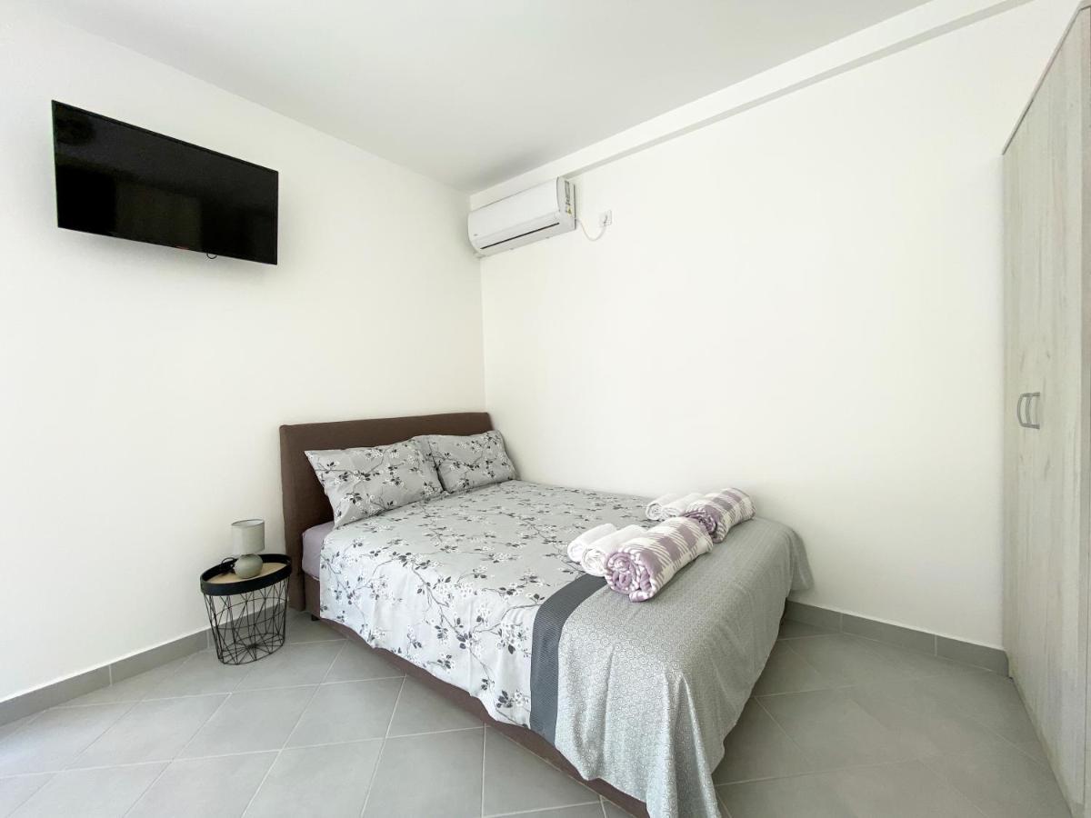 בודווה Apartments Monika מראה חיצוני תמונה