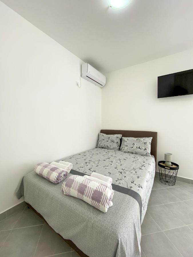 בודווה Apartments Monika מראה חיצוני תמונה