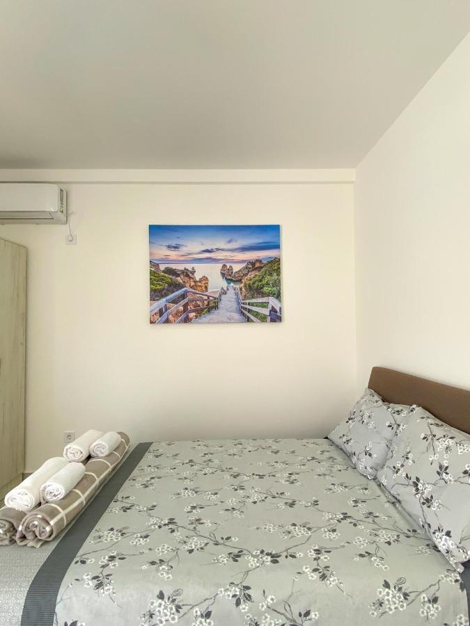 בודווה Apartments Monika מראה חיצוני תמונה