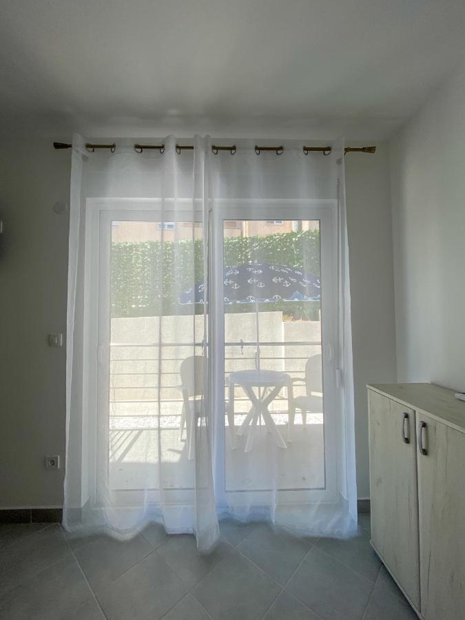 בודווה Apartments Monika מראה חיצוני תמונה