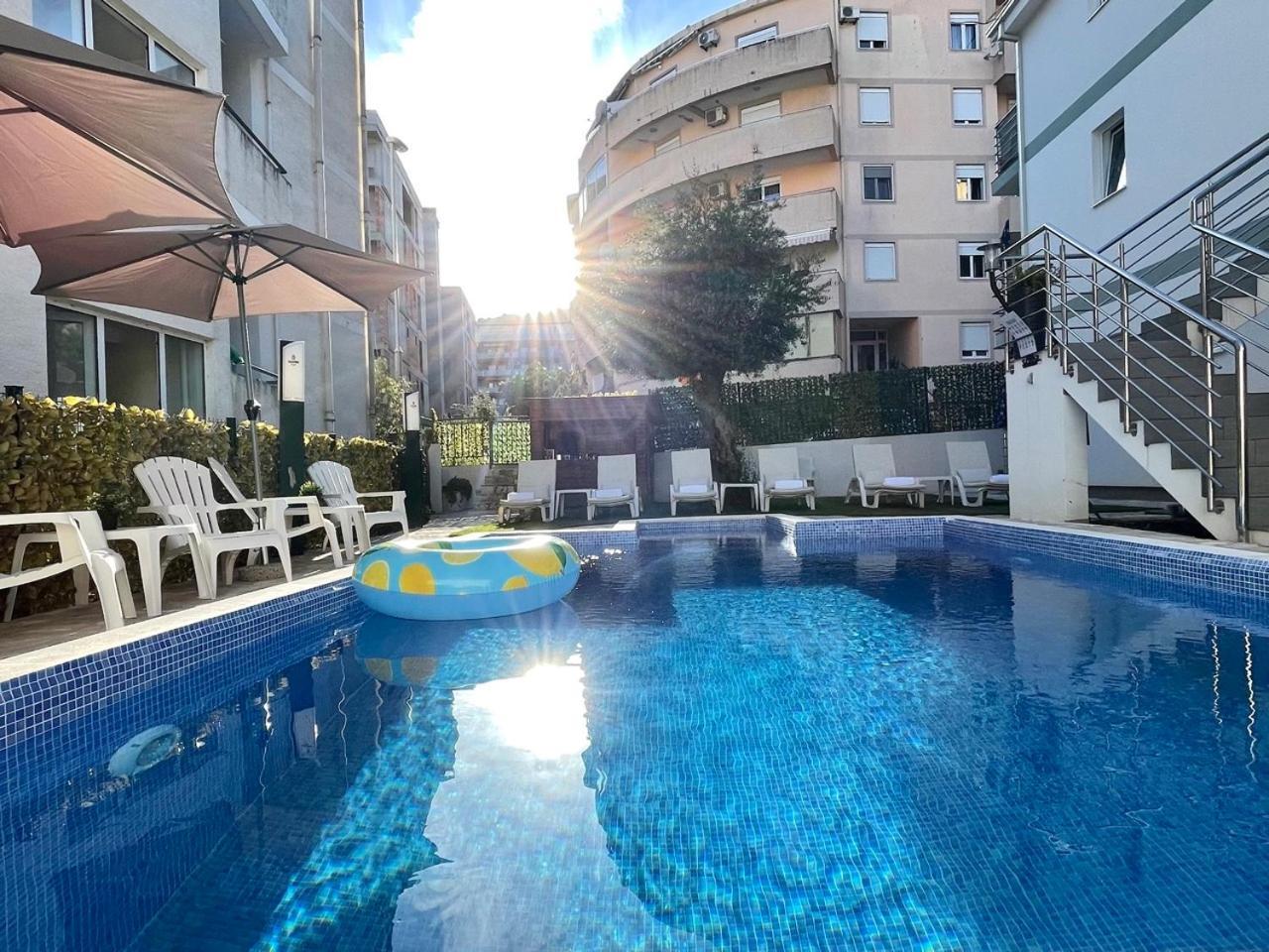 בודווה Apartments Monika מראה חיצוני תמונה